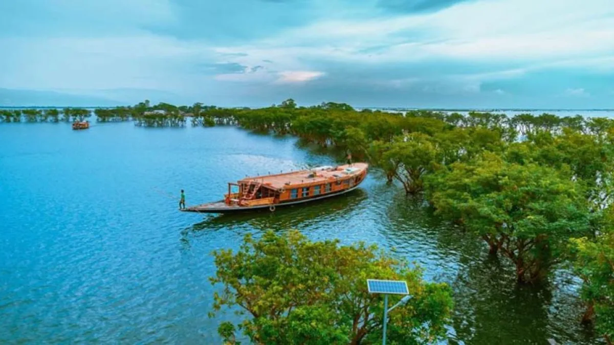 Sunamganj Administration Bans Tourist Boats in Tanguar Haor to Protect Environment